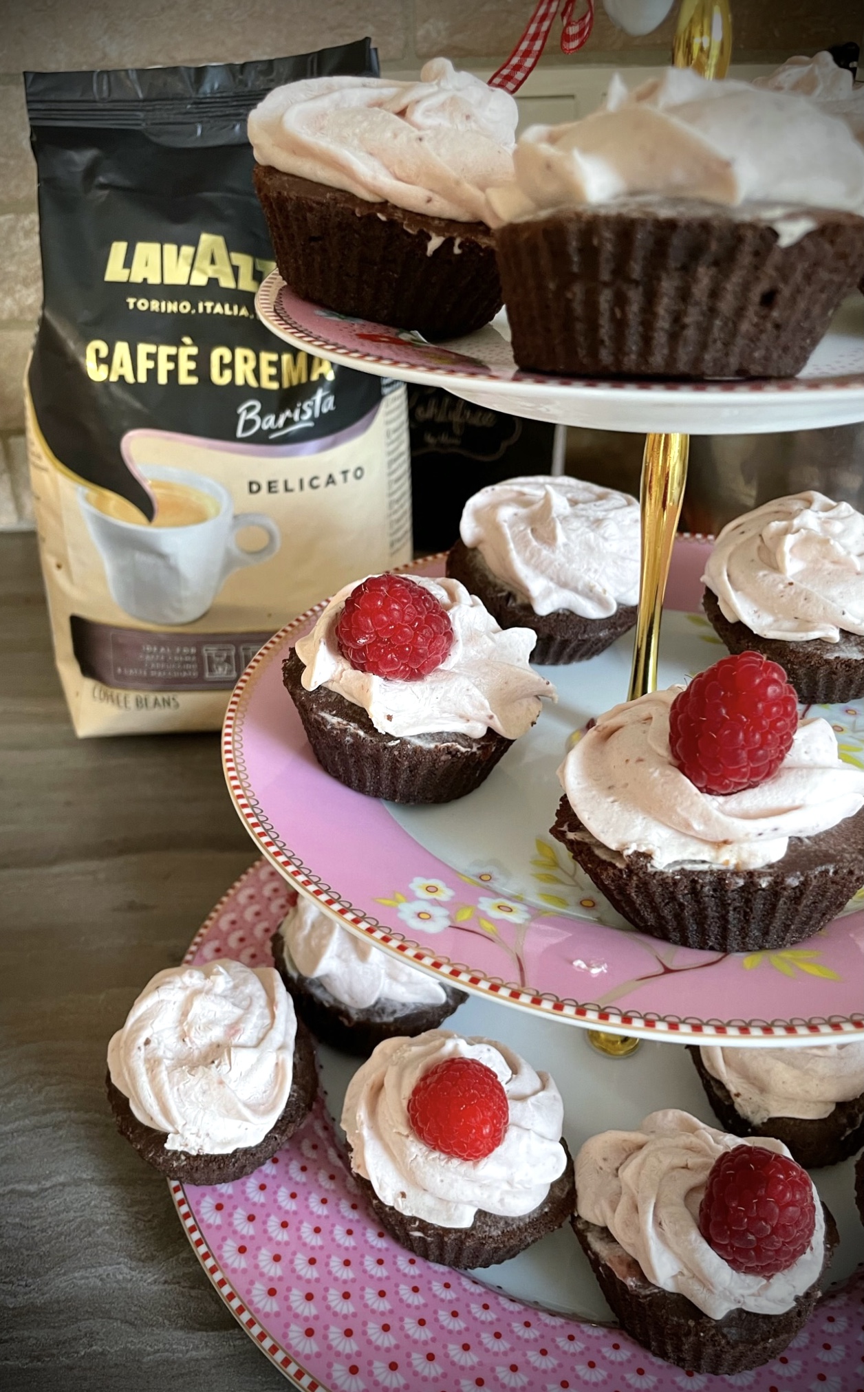 Low Carb Schoko-Erdbeer-Cupcake