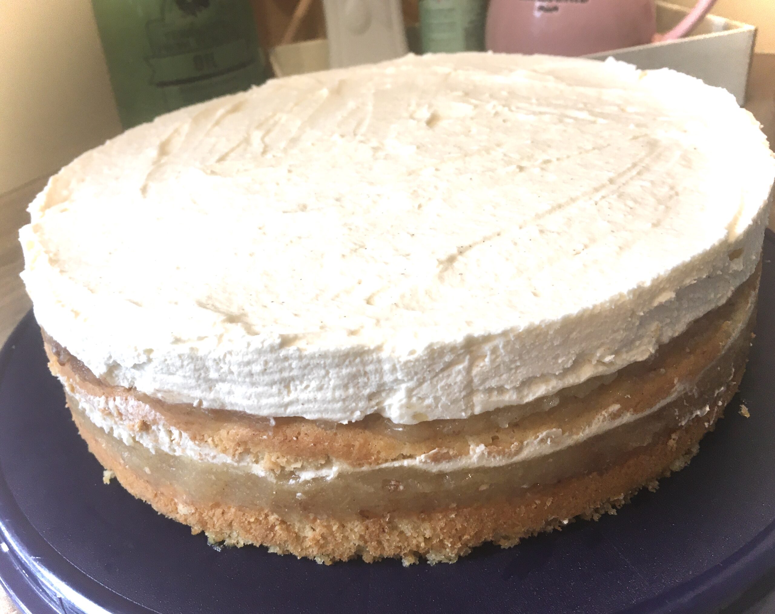 Low carb Apfel-Tiramisu Torte ohne Mehl und ohne Zucker