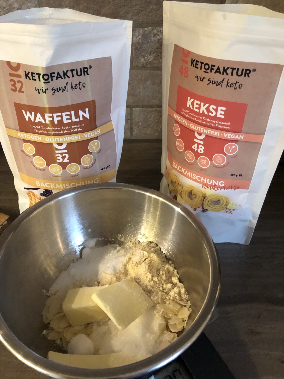 Low Carb Apfel-Vanille Crumble Auflauf